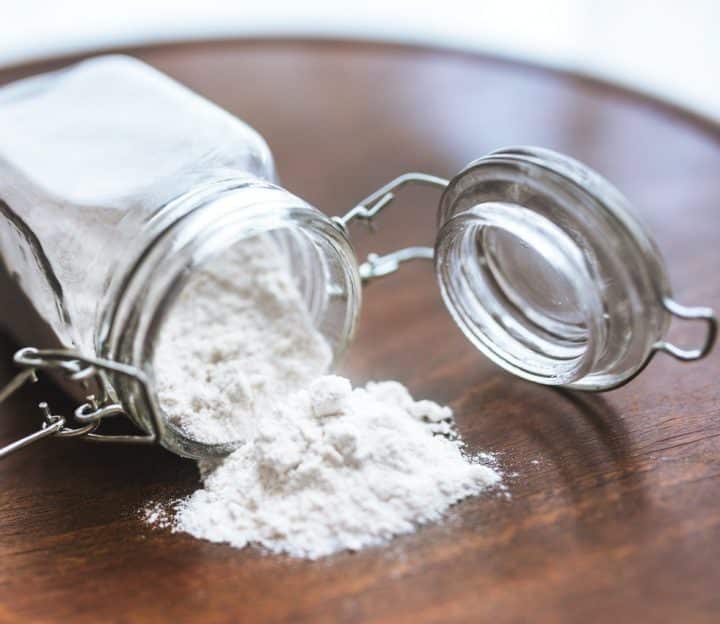 How to sanitize home naturally: use baking soda