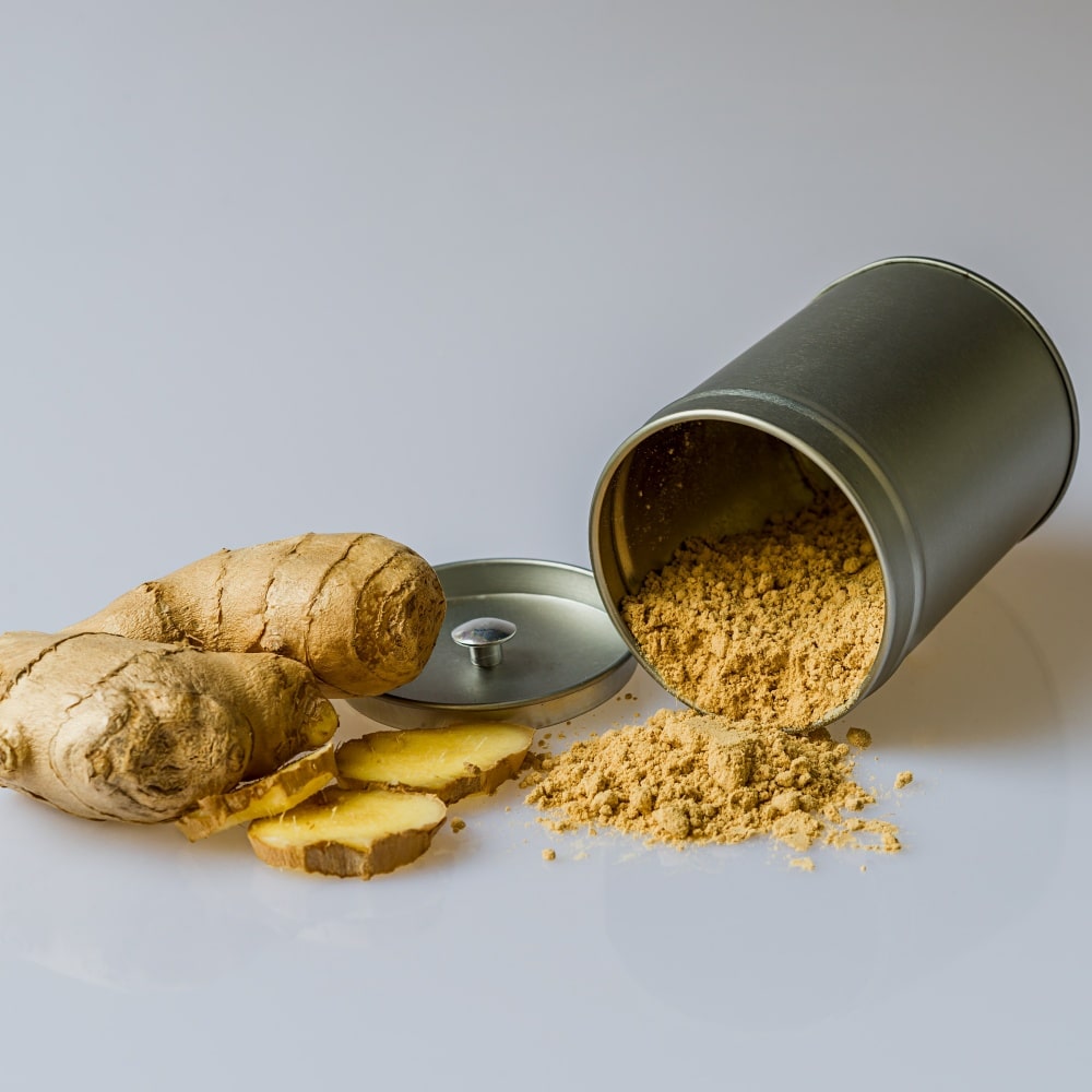 There are many benefits of fresh ginger juice 