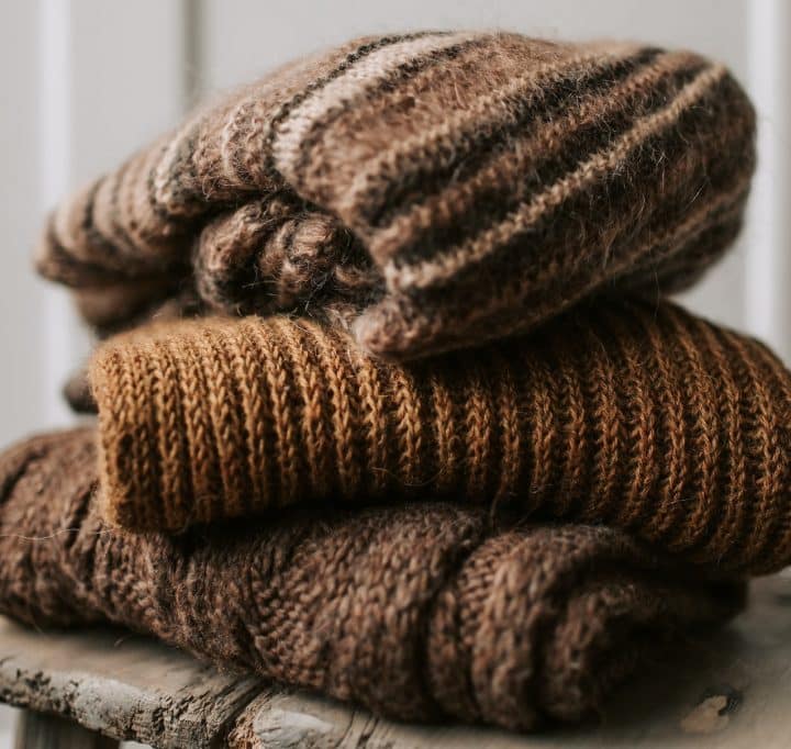 Fashion hacks with sweaters