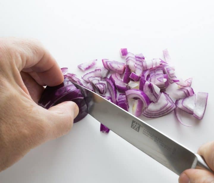 There are many ways to cut onions without burning your eyes